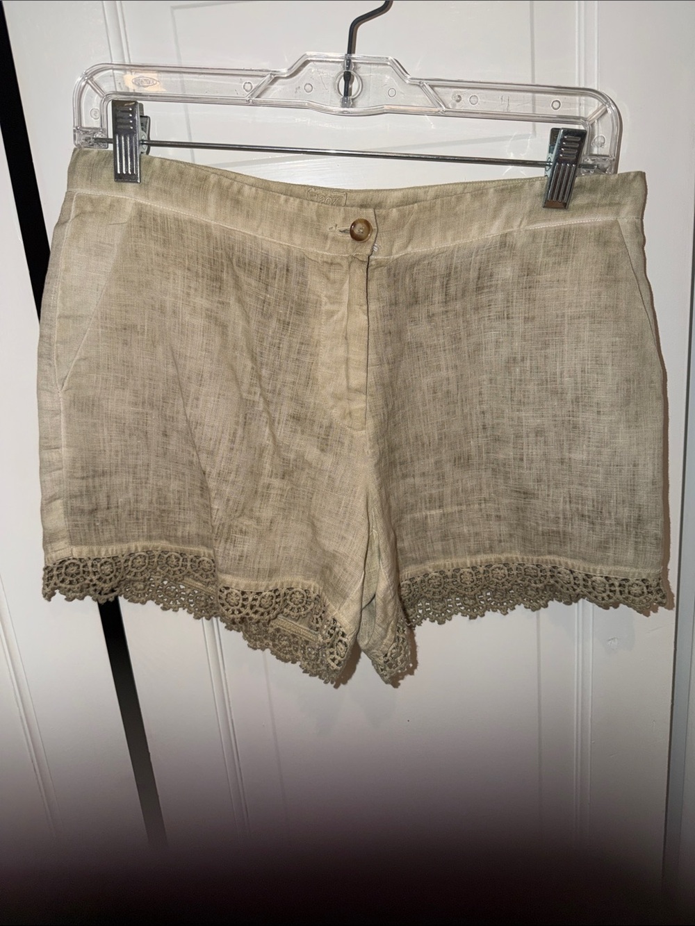 Crochet-Hem Linen Blend Women’s Shorts - Beige
